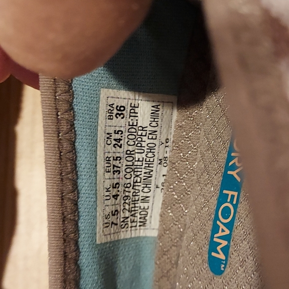 NWOT Women's Sketchers Relaxed Fit Air Cooled Memory Foam Sneakers Size 7.5 - Picture 5 of 7